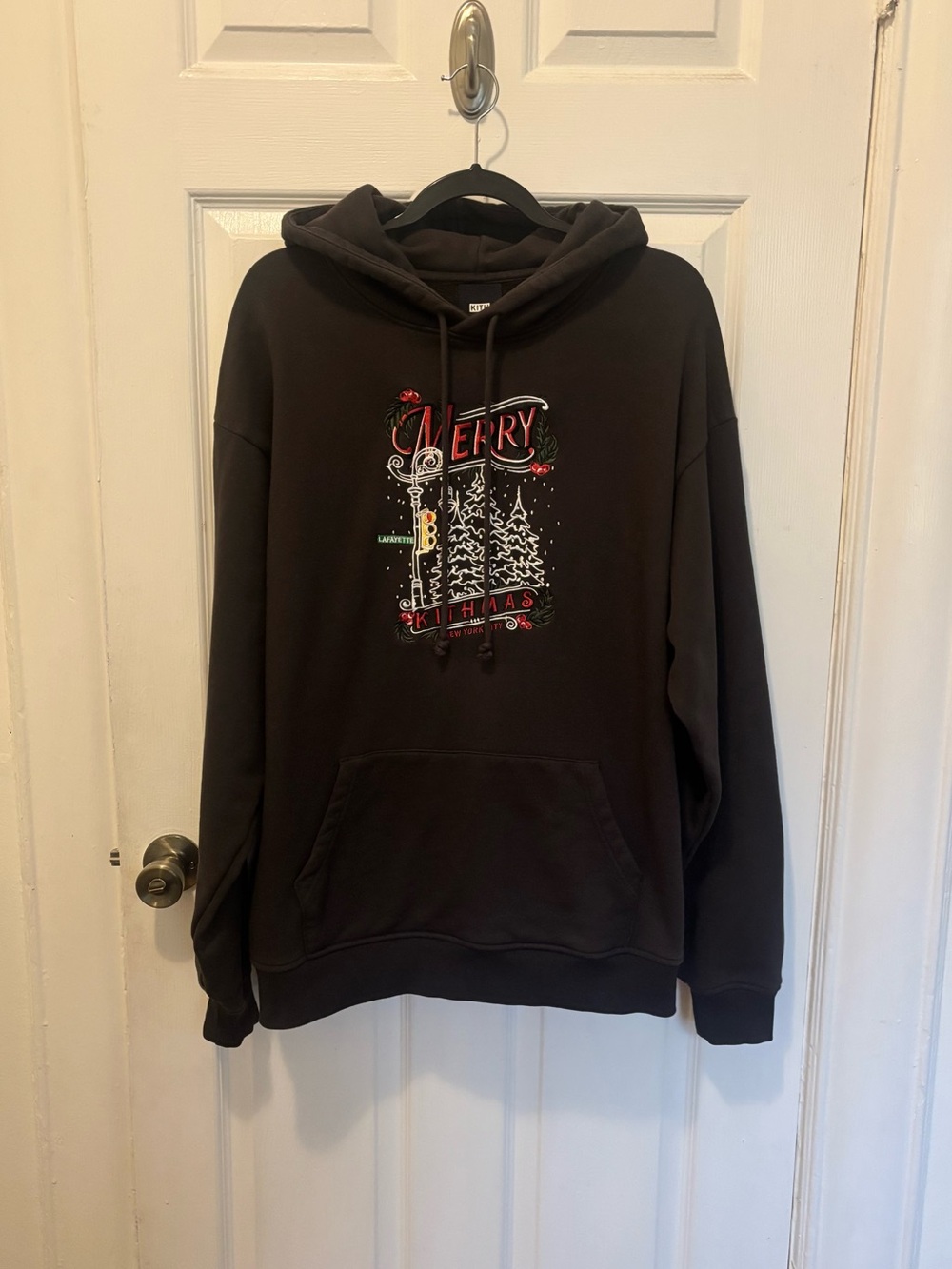 Kith Merry Kithmas New York City Hoodie Size XL